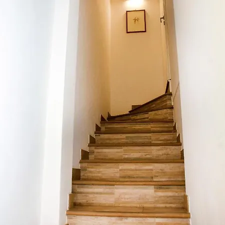 Apartment Certosa House *